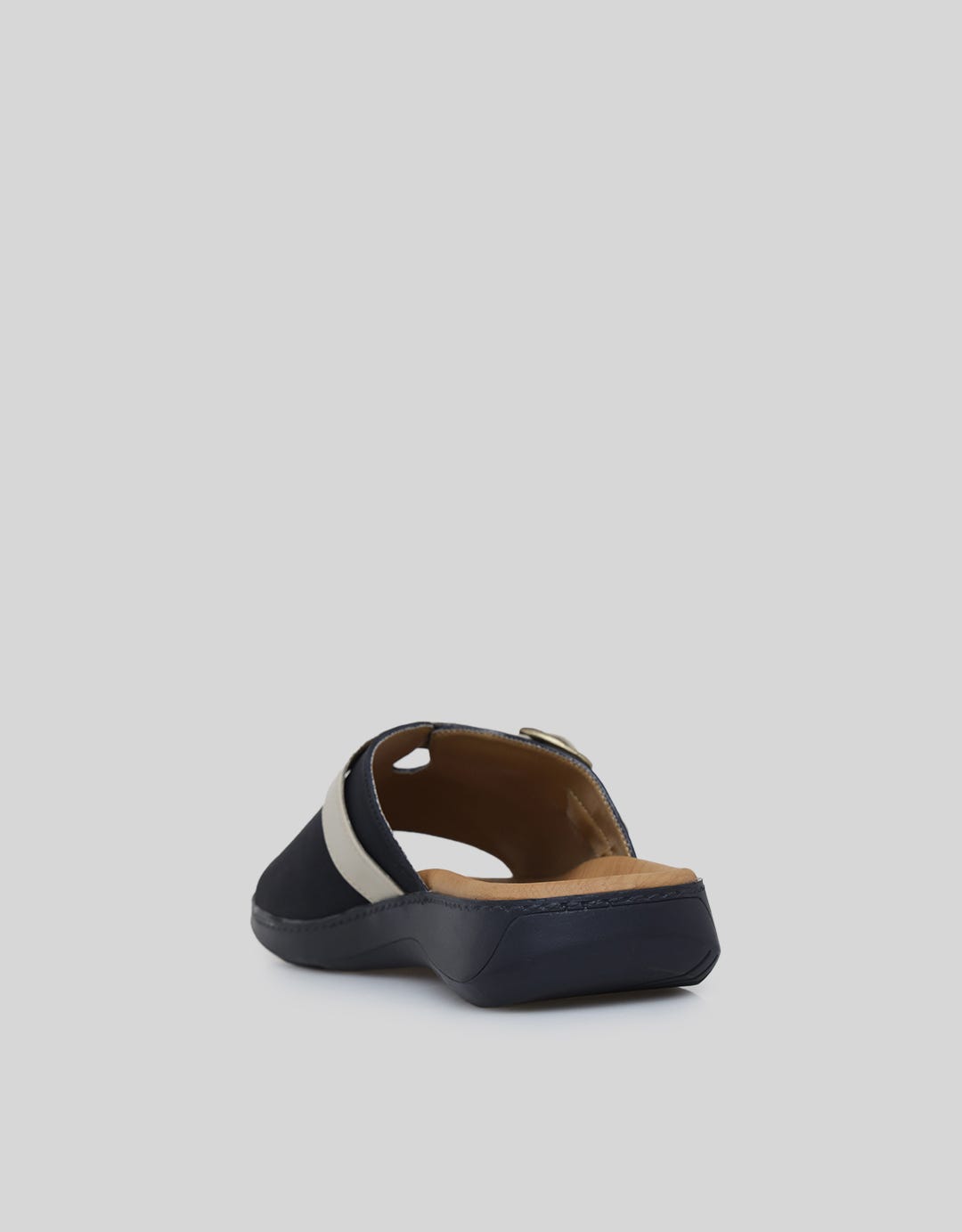 Triset Flat Buckle Sandals