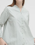 Triset Laces Collar Blouse Wanita