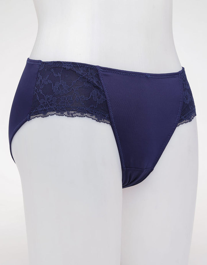 St. Yves Lace Detail Midi Panty Women's Underwear
