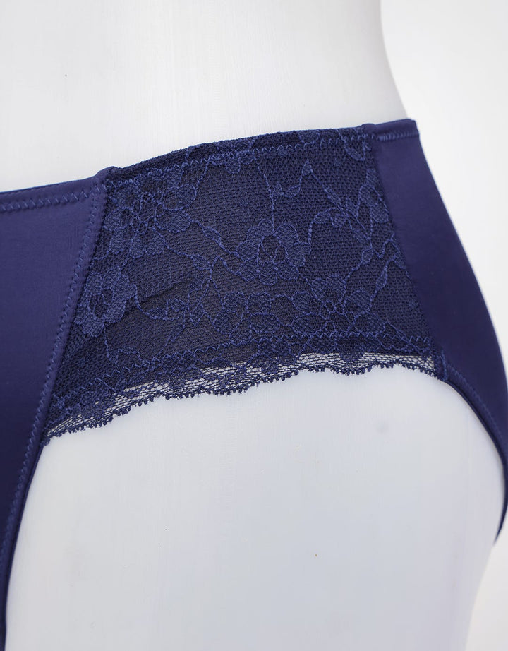 St. Yves Lace Detail Midi Panty Women's Underwear