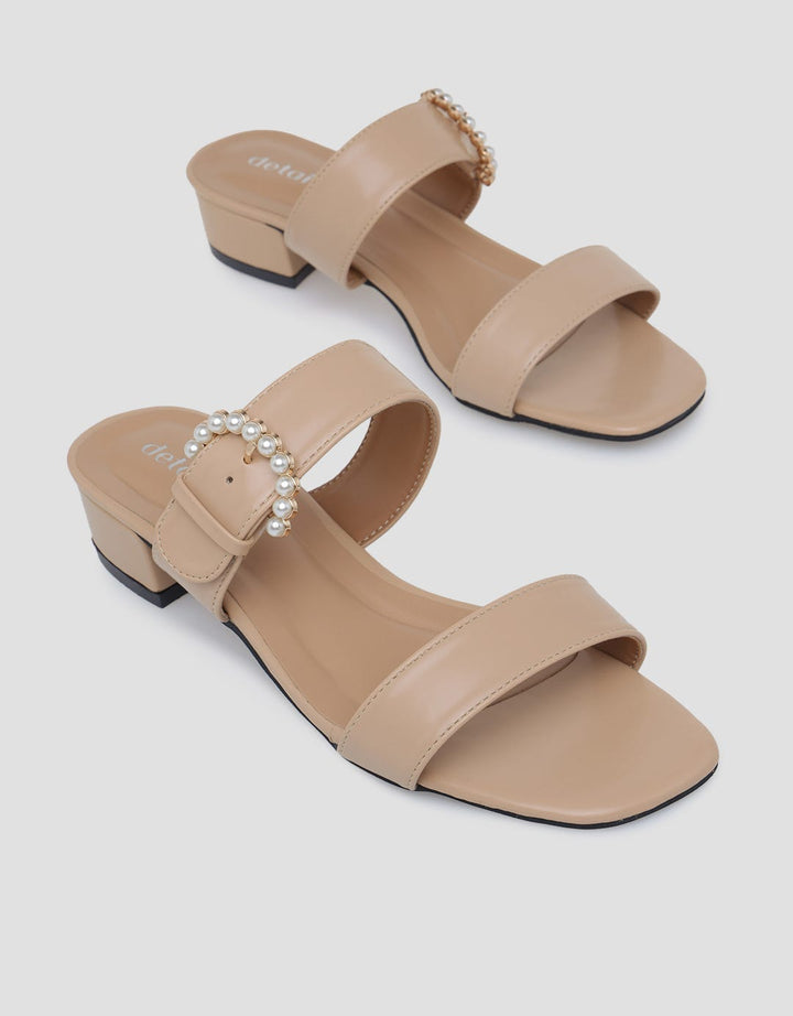 Details Slipper Sandals Women