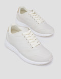 Details Sepatu Sneakers Casual Wanita