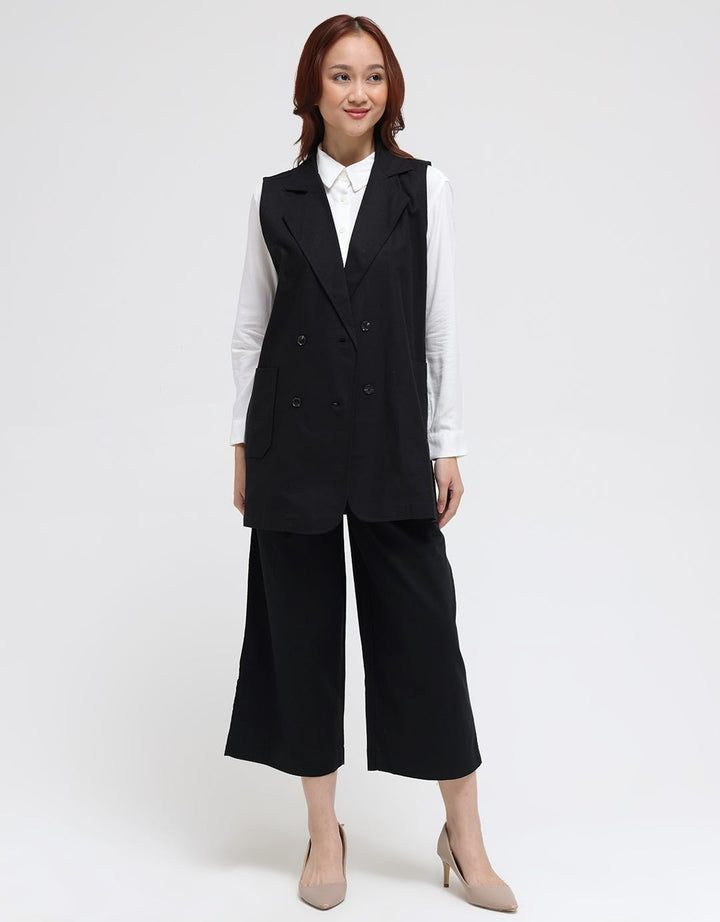 Details Long Vest With 4 Buttons