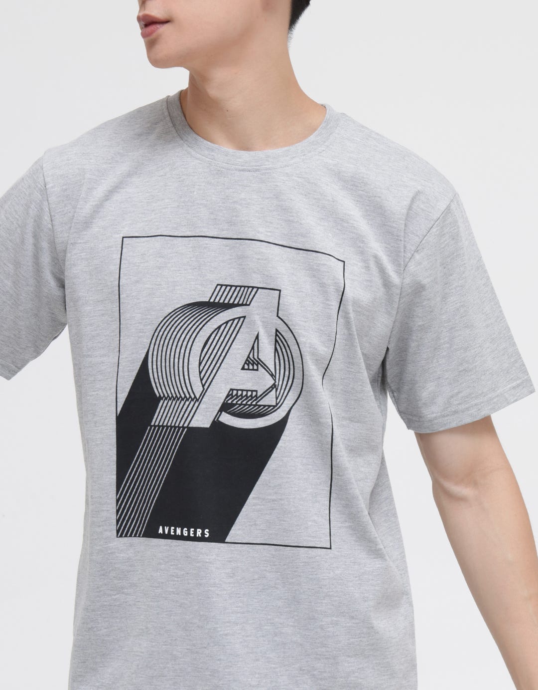 Marvel Avengers Multiple Logo Kaos Pria