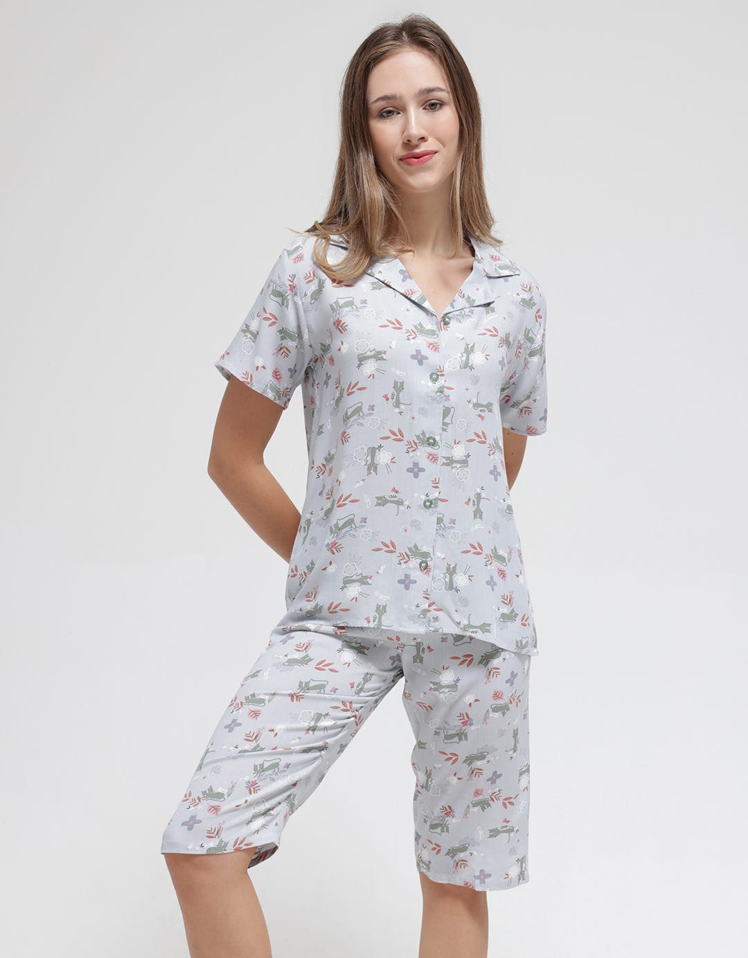 Nevada Short Sleeve Pajama Capri Pastel Cat