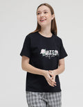 Details Wording Limited Edition Kaos Regular Wanita