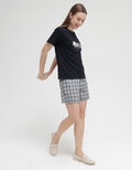 Details Wording Limited Edition Kaos Regular Wanita