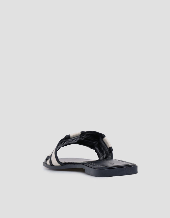 Connexion Big Braid Slipper Sandals Women