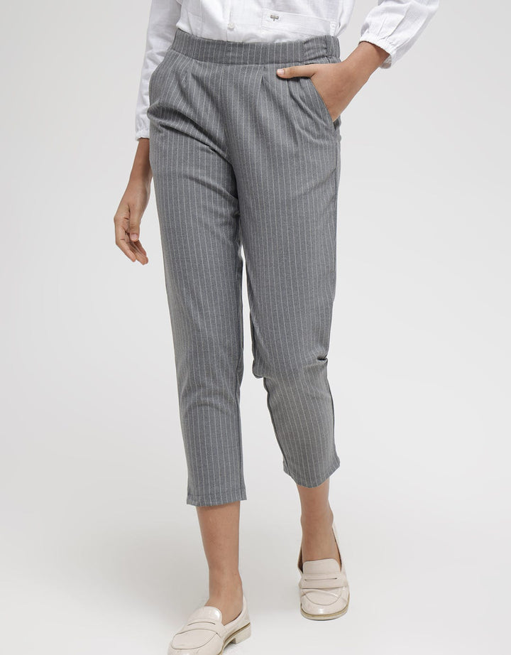 Details Pants With Half Elastic At Waist And Tapered Fit