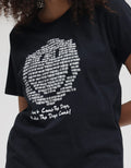 Nevada Regu Smile Check Kaos Wanita