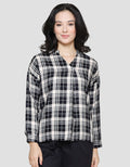 Connexion Kemeja Lengan Panjang Hai Neck Skipper Wanita