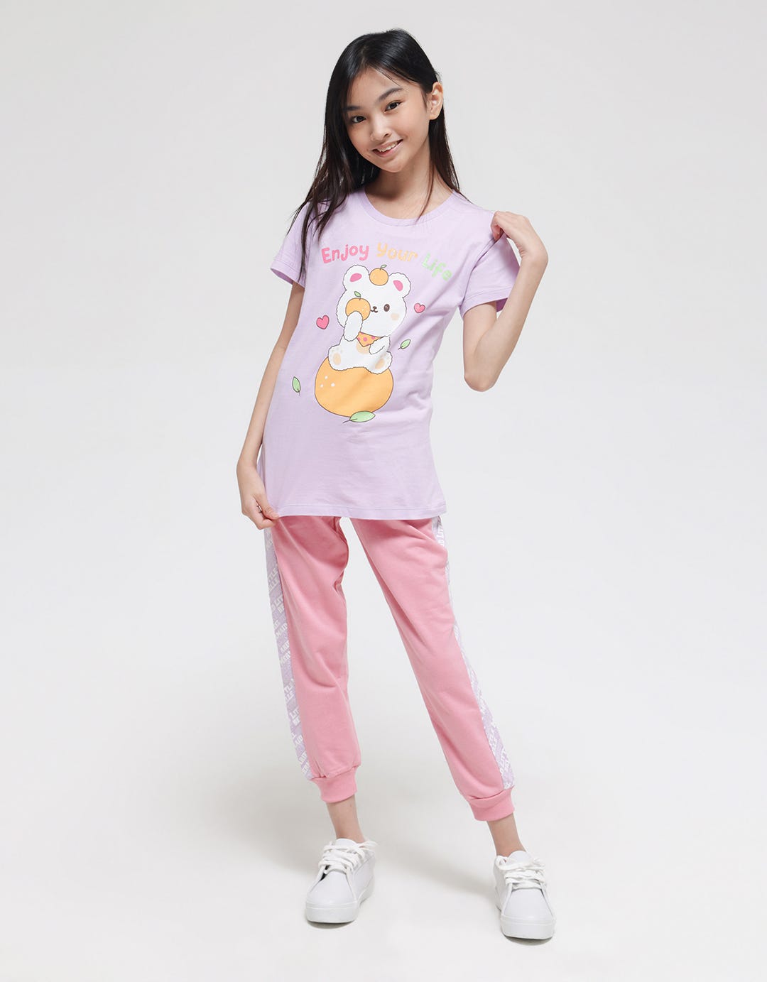 Aero Bear Enjoy Life Kaos Anak Perempuan