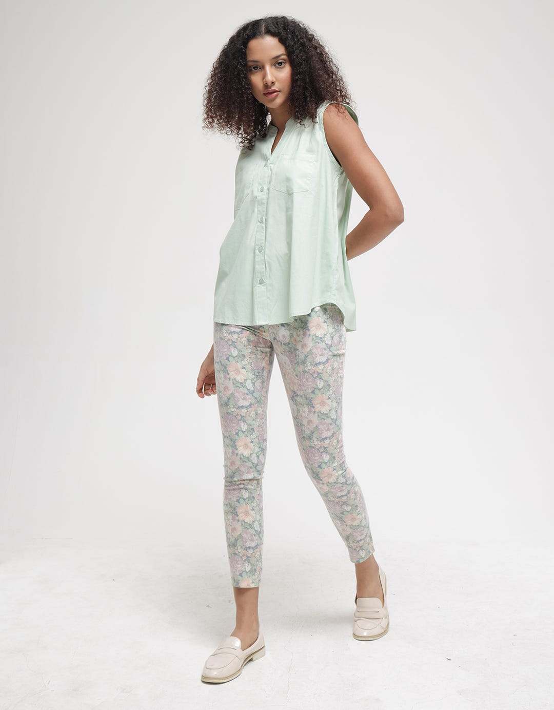 Connexion Two Pocket Kemeja Tanpa Lengan Wanita