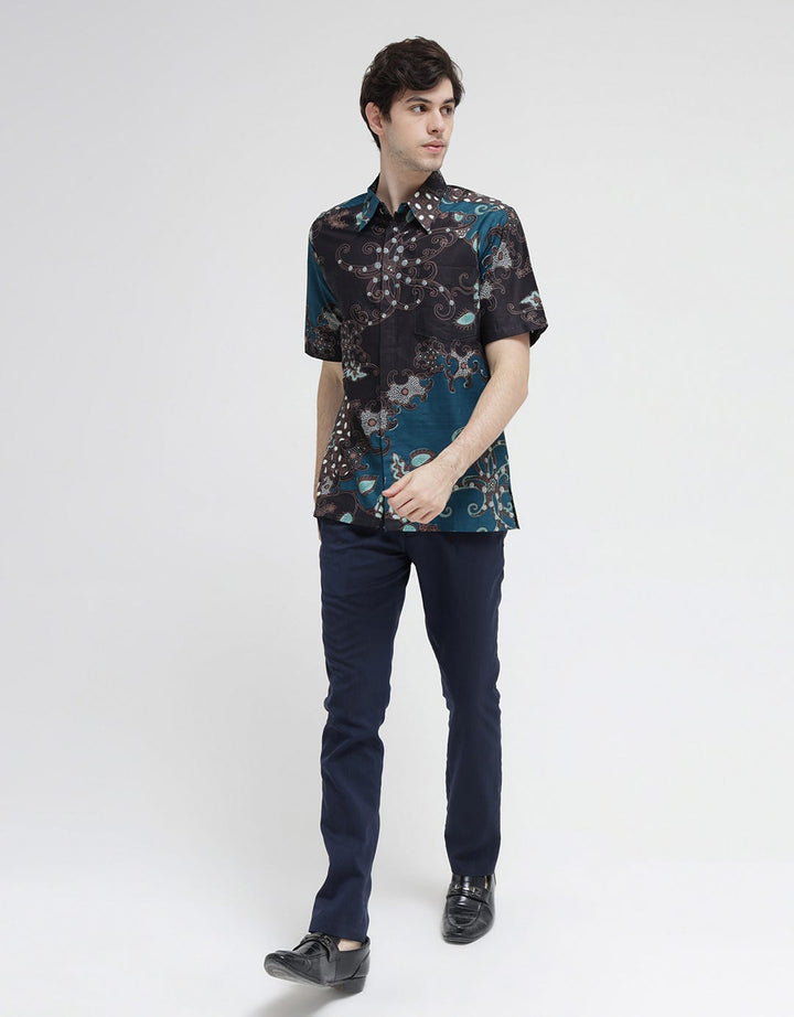 Arjuna Weda Hem Batik Cumik