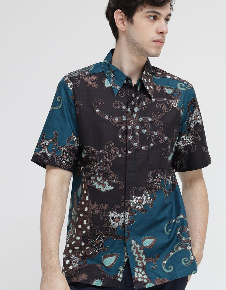 Arjuna Weda Hem Batik Cumik