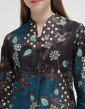 Arjuna Weda Women's Cumik Batik Blouse