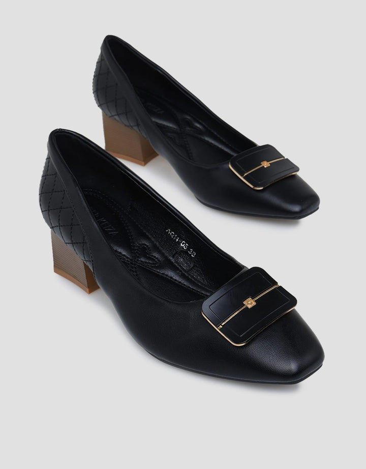 Peter Keiza Heels Bag Model