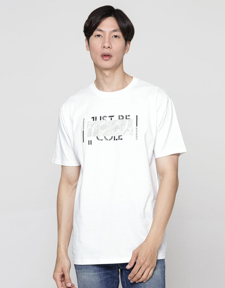 Cole Just Be Cole Print Kaos Pria