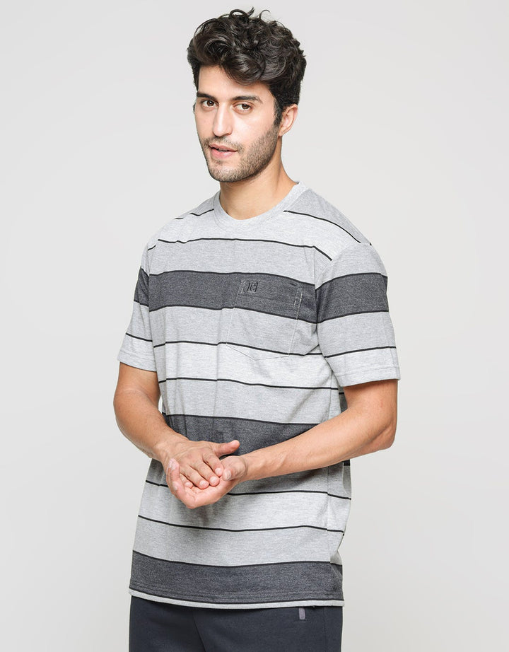 Cole Stripes Pocket Kaos Casual Pria