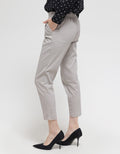 Details Celana Panjang Half Elastic At Waist Wanita