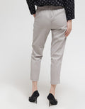 Details Celana Panjang Half Elastic At Waist Wanita