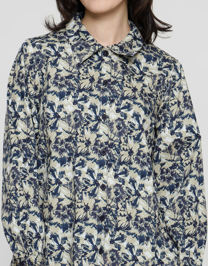 Expand Xeqa Women's Blouse