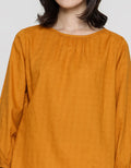 Expand Wecava Blouse