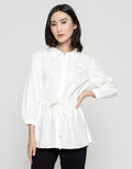 Expand Hilaca Blouse Wanita