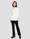 Expand Hilaca Blouse Wanita
