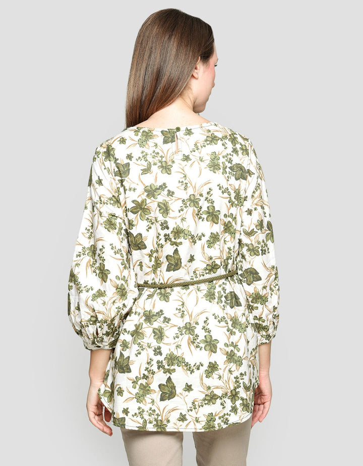 Expand Blanche Blouse