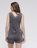 St. Yves Kimono Neck Top Boxer Wanita