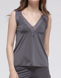 St. Yves Kimono Neck Top Boxer Wanita
