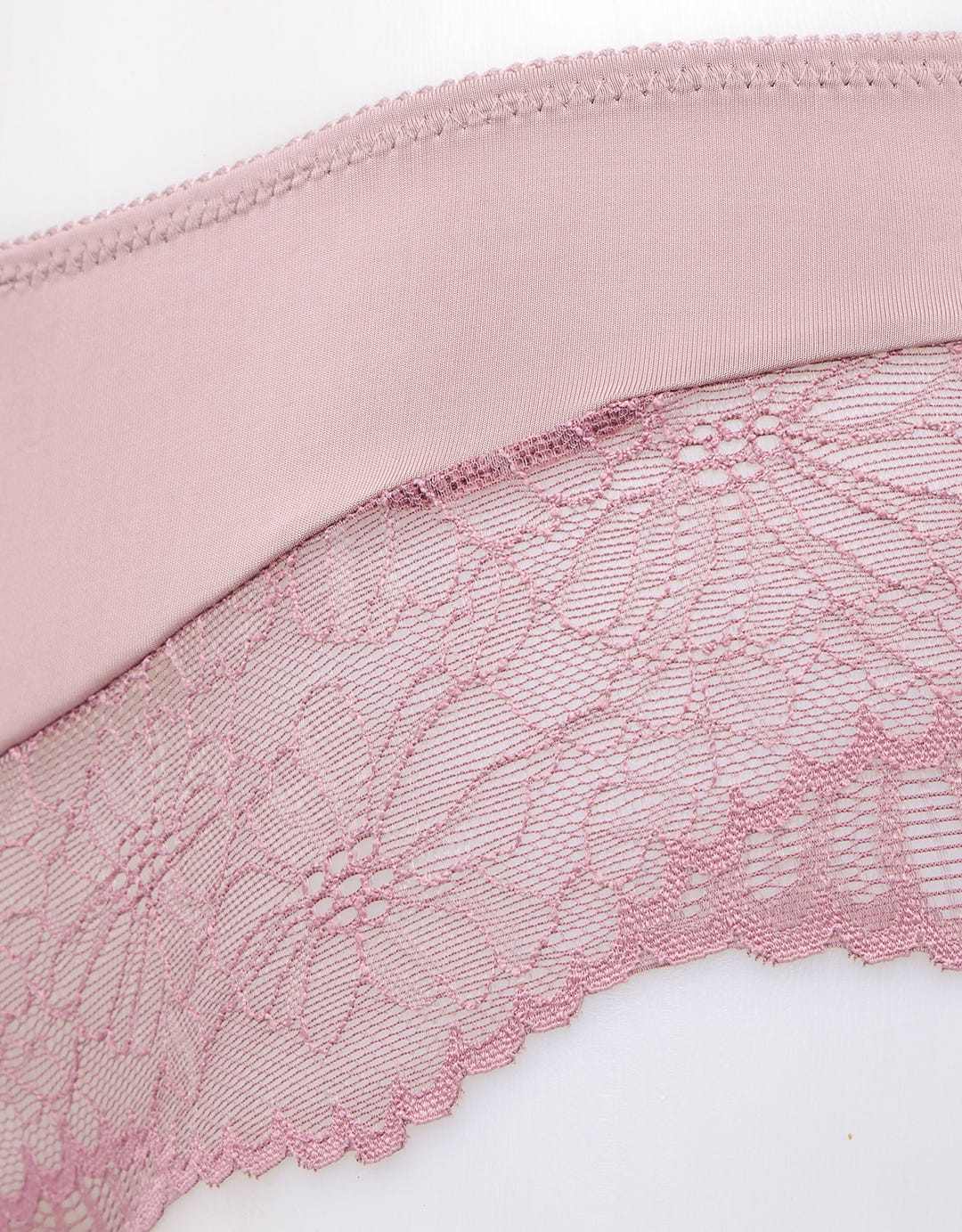 St. Yves Brief Midi Panty Lace