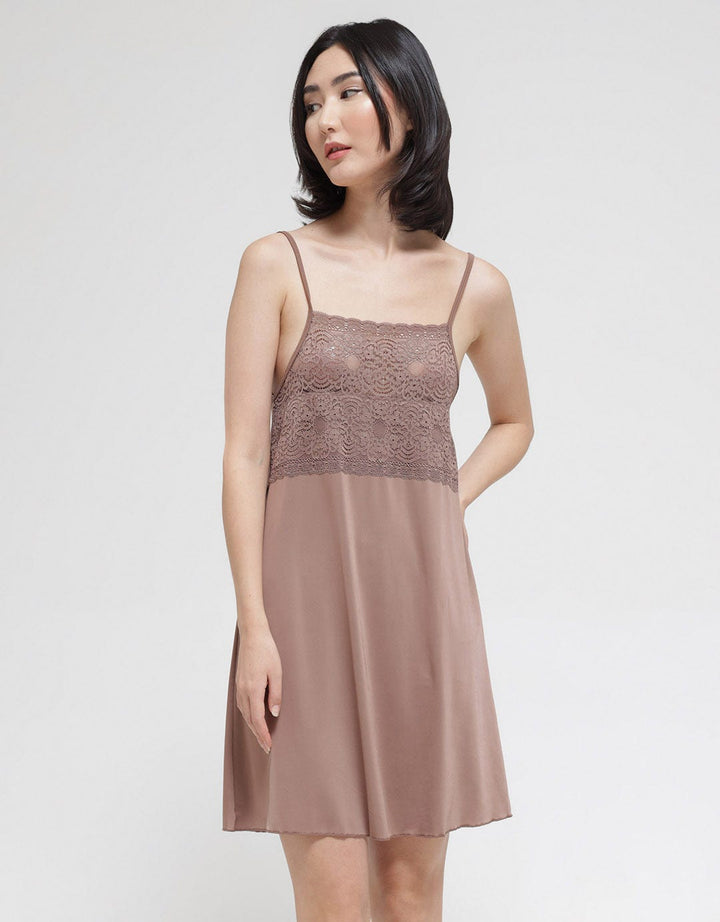 St. Yves Lingerie Lace 750