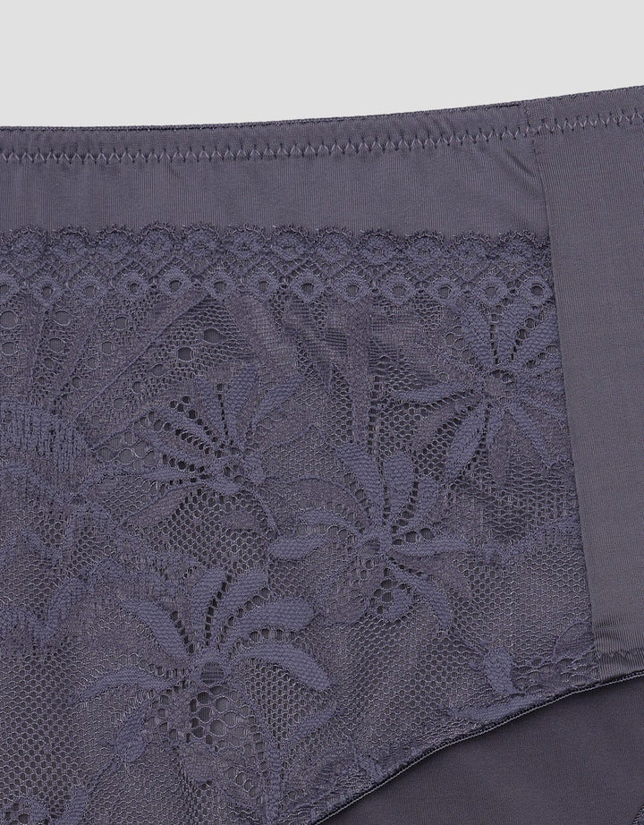 St. Yves Women's Maxi Lace Panties