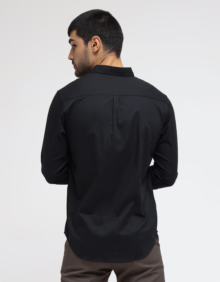 Larusso Kemeja Oxford Panjang Stunning  Look