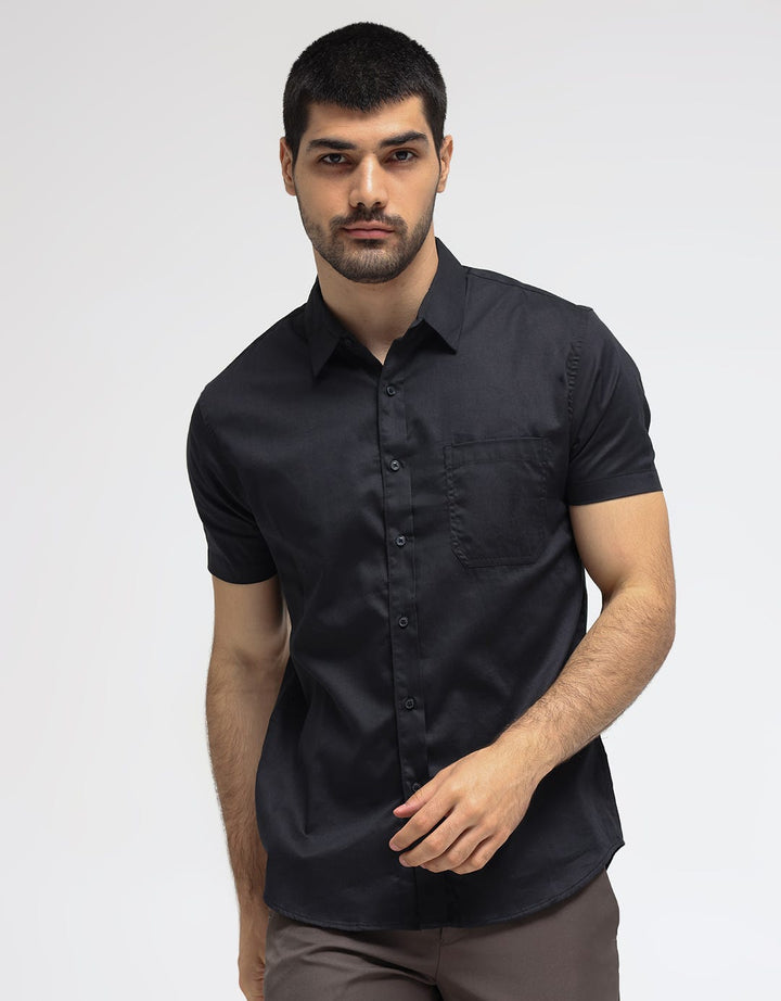 Larusso Kemeja Polos Casual Pria