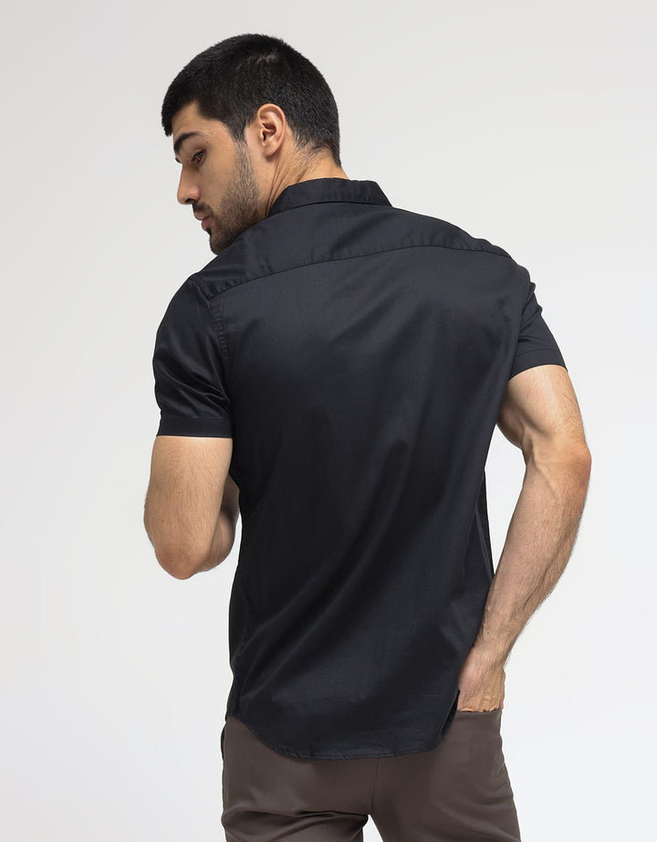 Larusso Kemeja Polos Casual Pria
