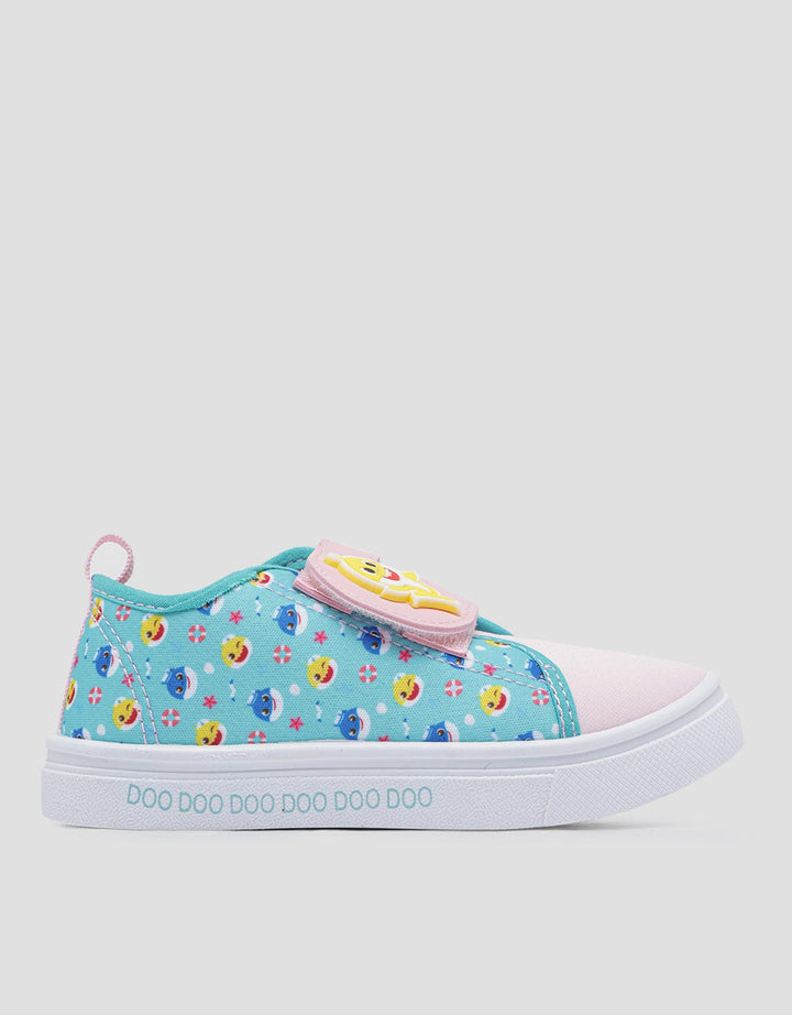 Character Baby Shark Velcro Sepatu Anak Perempuan –