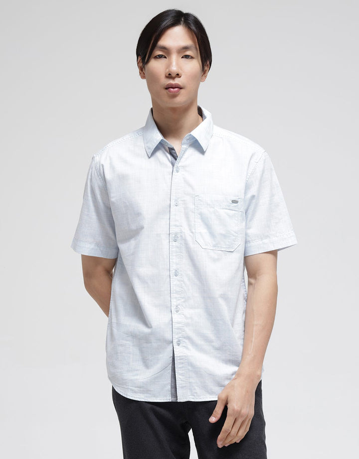 Watchout Casual Sleek Text Kemeja Pria