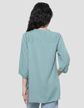 Triset Ladies V Neck Blouse Wanita