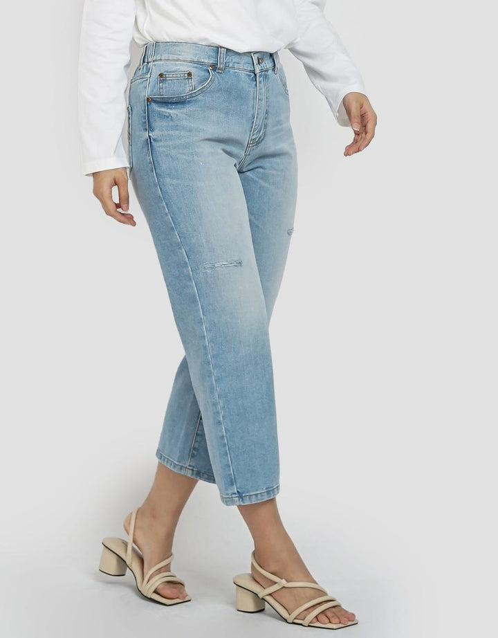 Geela Light Wash Ripped Cropped Jeans for Women