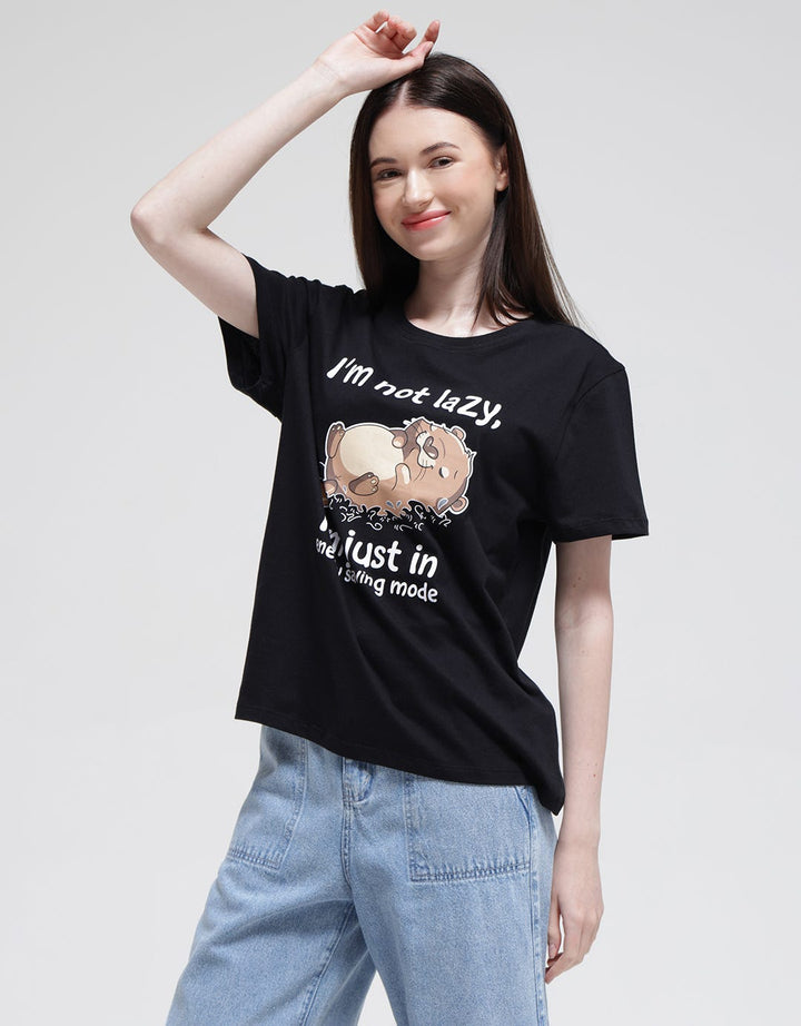 Nevada Not Lazy Print Kaos Wanita