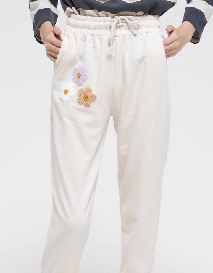Nevada Jogger Knit With Chenille Flowers