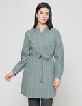 Expand Dysa Blouse Wanita