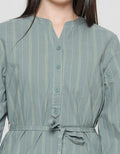 Expand Dysa Blouse Wanita