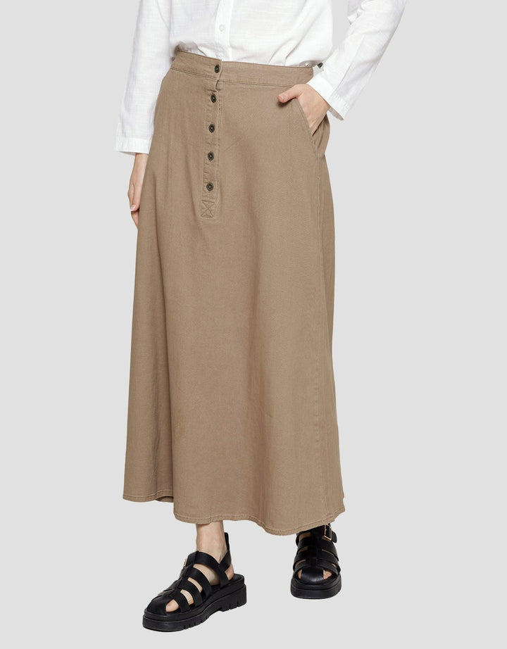 Expand Preca Rok Wanita