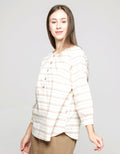 Expand Grika Blouse Wanita