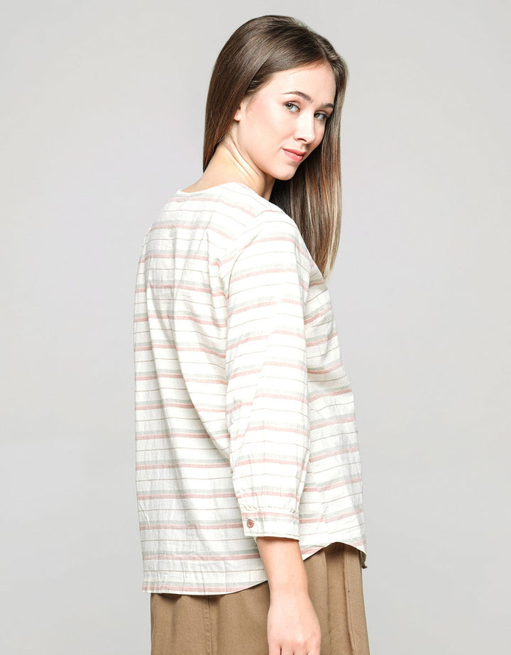 Expand Grika Blouse Wanita