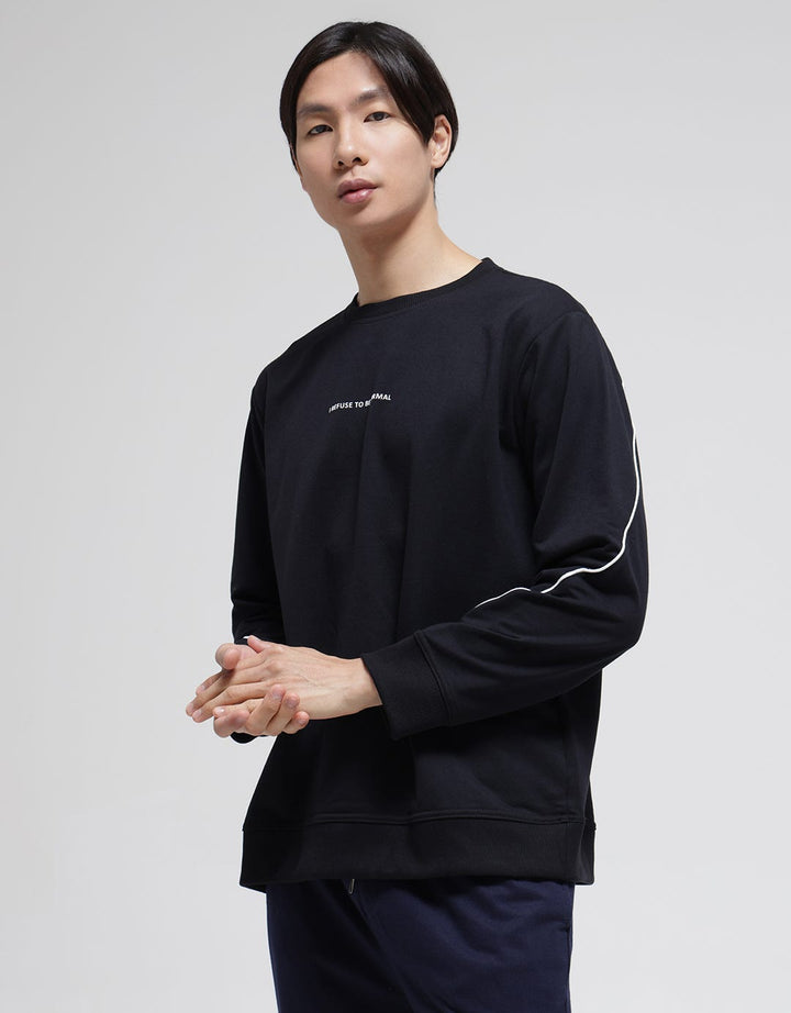 Nevada C And S Sweater Casual Pria